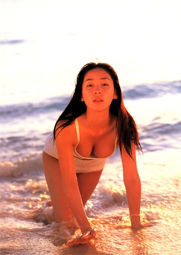 麻生久美子写真集《久美子》高清全本[74P] 日系套图-第5张