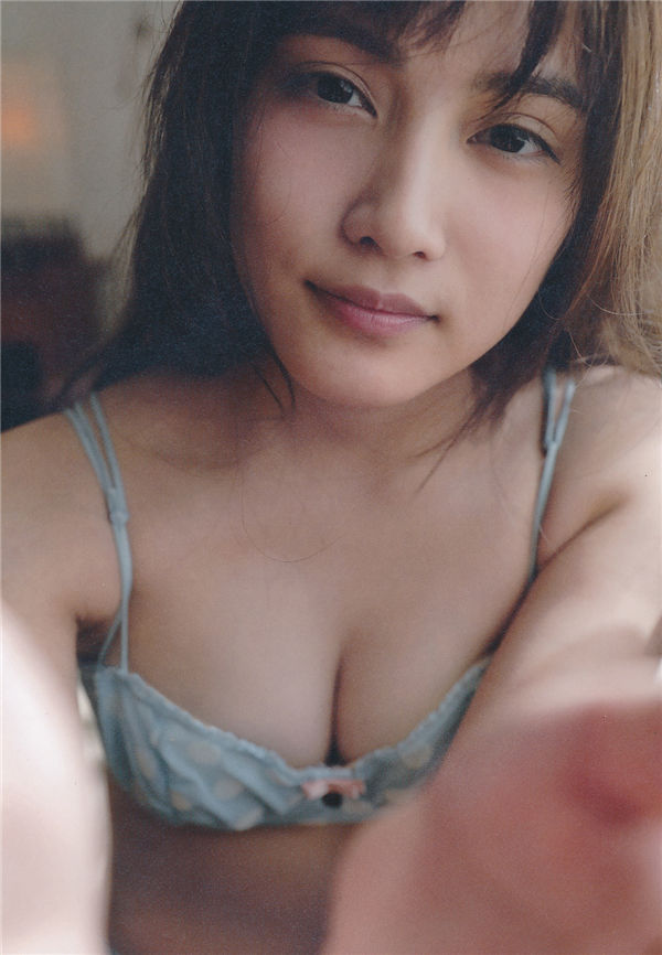 入山杏奈1ST写真集《美しい罪》高清全本[122P] 日系套图-第3张