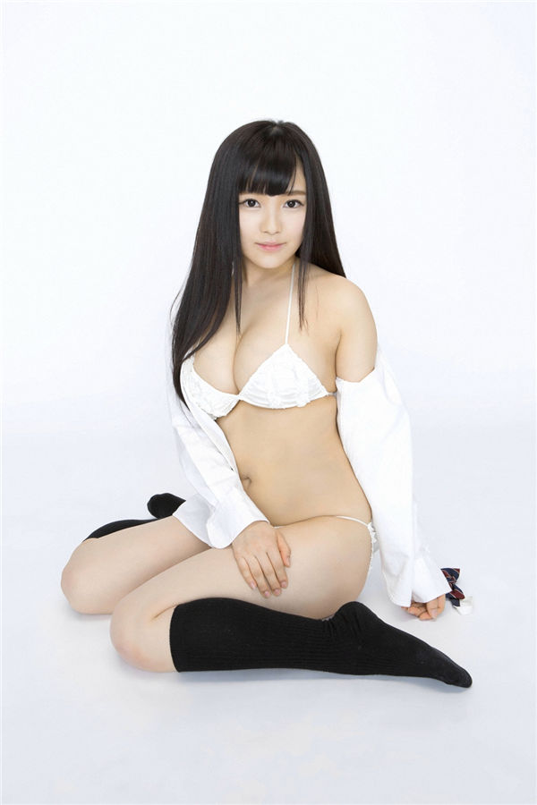 天木纯写真集《[YS Web] 2014-03-19 Vol.596 Jun Amaki 天木じゅん》高清全本[64P]