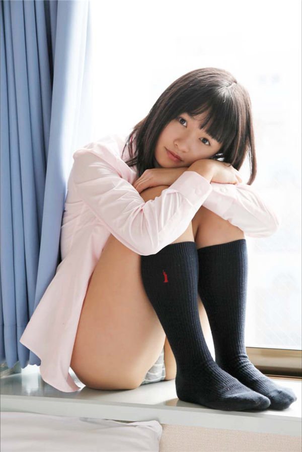 百川晴香写真集《半分少女》高清全本[50P] 日系套图-第4张