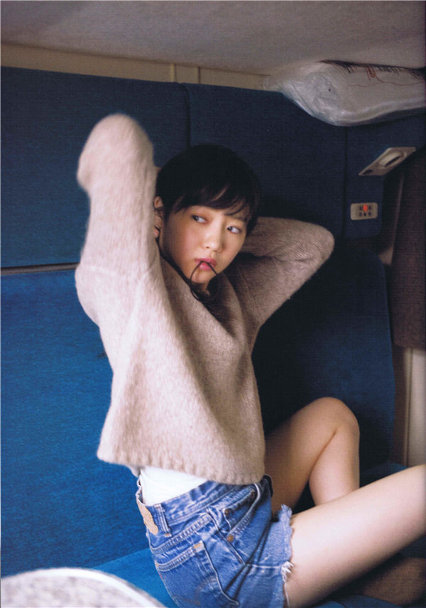 中山莉子1ST写真集《中山莉子の写真集。》高清全本[105P] 日系套图-第3张