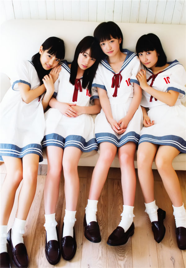 早安少女组写真集《モーニング娘。9・10期 1st official Photo Book》高清全本[97P] 日系套图-第2张