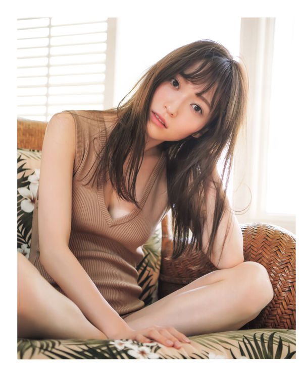 山口真帆1ST写真集《Present》高清全本[147P] 日系套图-第2张