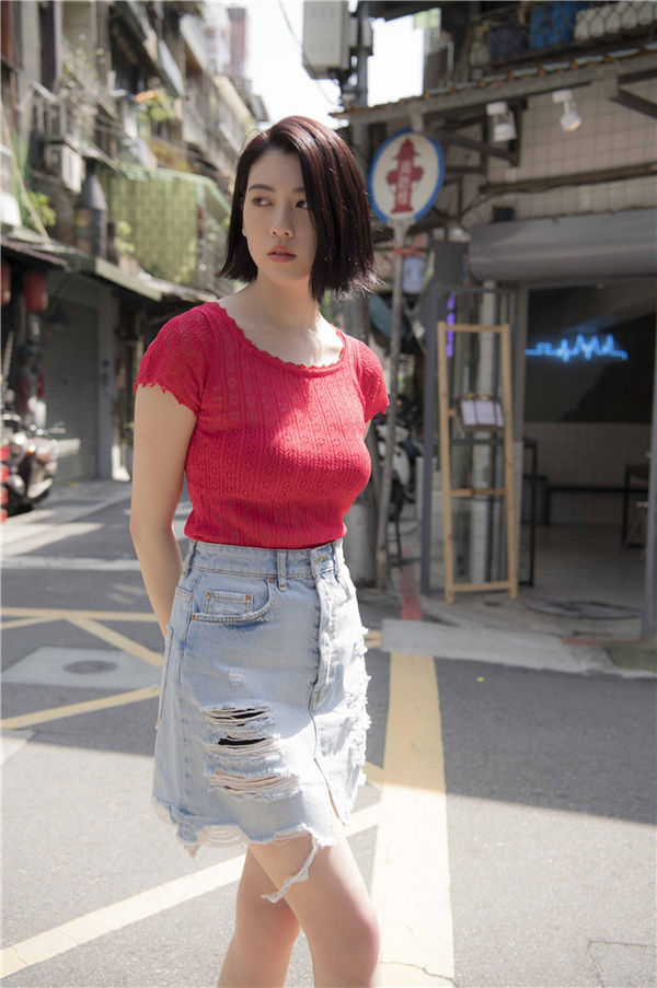 三吉彩花写真集《空をこえて》高清全本[70P] 日系套图-第2张