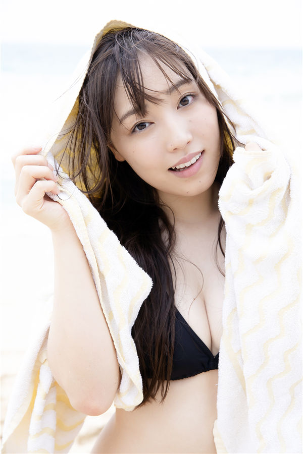 谱久村圣写真集《[Hello! Project Digital Books] Vol.202 Mizuki Fukumura 譜久村聖》高清全本[101P]