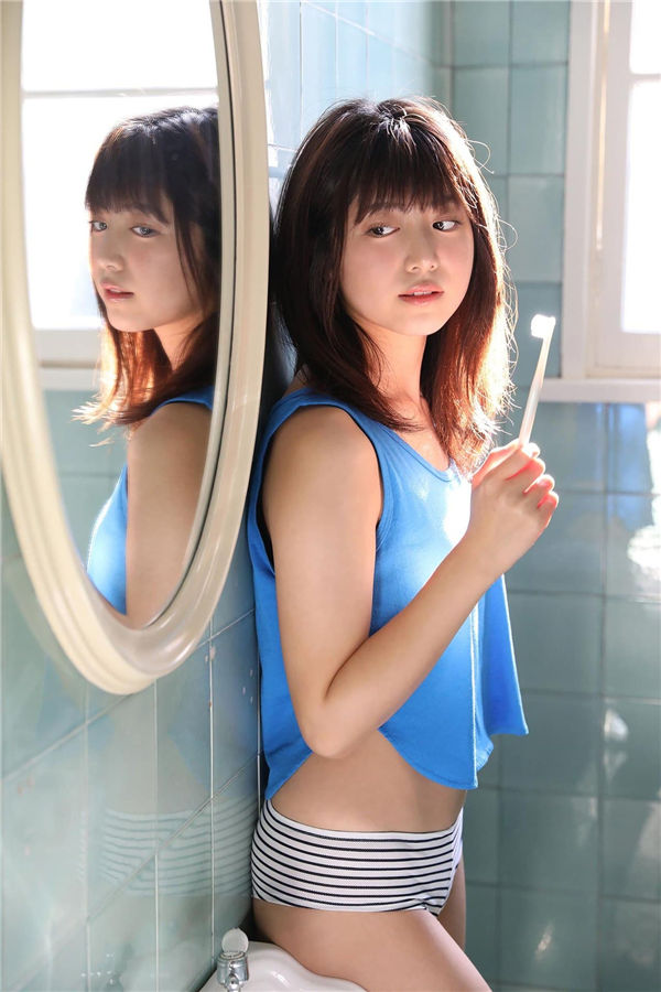 吉田莉樱写真集《イノセンス》高清全本[41P] 日系套图-第2张