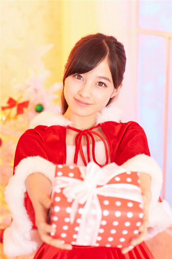 桥本环奈写真集《[YS Web] 2014-12-10 Vol.630 Kanna Hashimoto 橋本環奈》高清全本[34P]