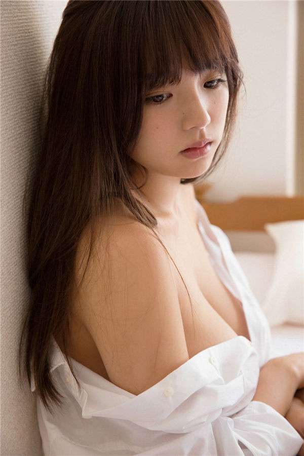 [图片1]-筱崎爱写真集【[YS Web] 2014年12月号 Vol.629 Ai Shinozaki 篠崎愛】高清全本[100P]插图-猩猩图库-日系偶像写真集高清套图分享站