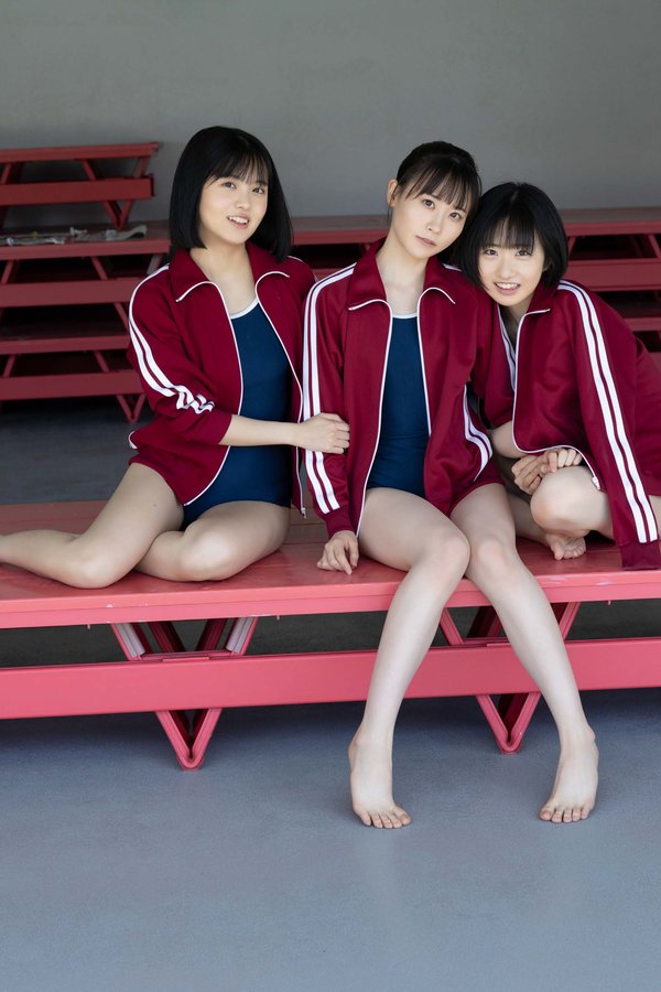 [图片2]-かすみ草とステラ 有岡ちひろ・小柴美羽・比賀ハル写真集【複雑な関係】高清全本[84P]插图-猩猩图库-日系偶像写真集高清套图分享站