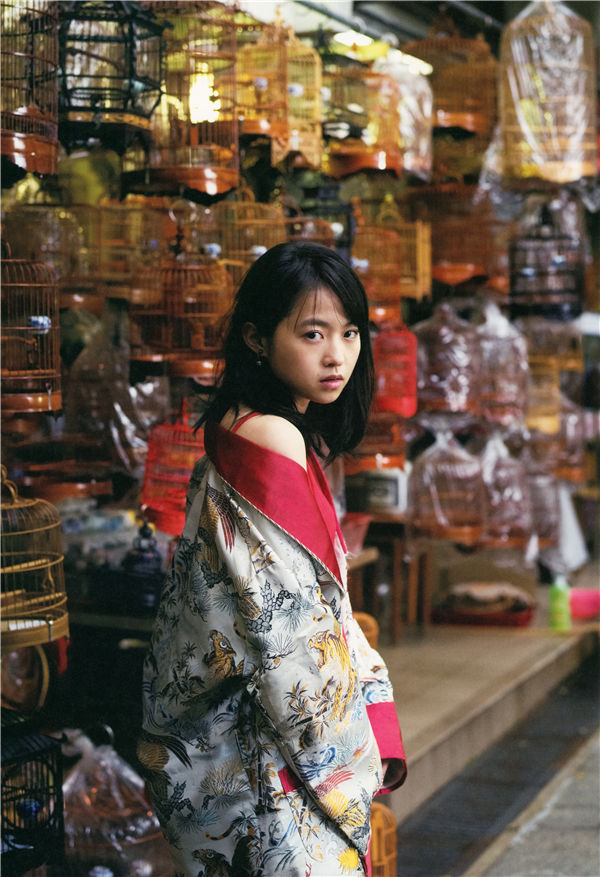 [图片4]-伊藤万理华1ST写真集【エトランゼ】高清全本[105P]插图-猩猩图库-日系偶像写真集高清套图分享站