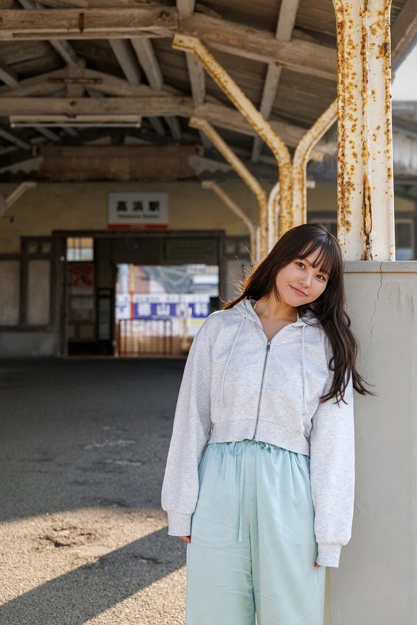 [图片4]-本乡柚巴写真集【ヤンマガアザーっす！＜YM2025年21号未公開カット＞】高清全本[56P]插图-猩猩图库