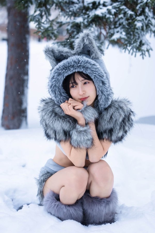 [图片5]-佐藤绮星写真集【おてんば赤ずきんちゃんとやさしいオオカミくん】高清全本[56P]插图-猩猩图库