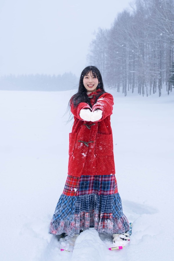 [图片4]-佐藤绮星写真集【てんば赤ずきんちゃんとやさ しいオオカミくん】高清全本[56P]插图-猩猩图库