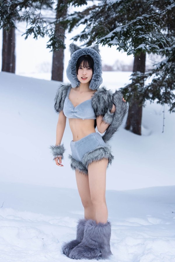 [图片5]-佐藤绮星写真集【てんば赤ずきんちゃんとやさ しいオオカミくん】高清全本[56P]插图-猩猩图库