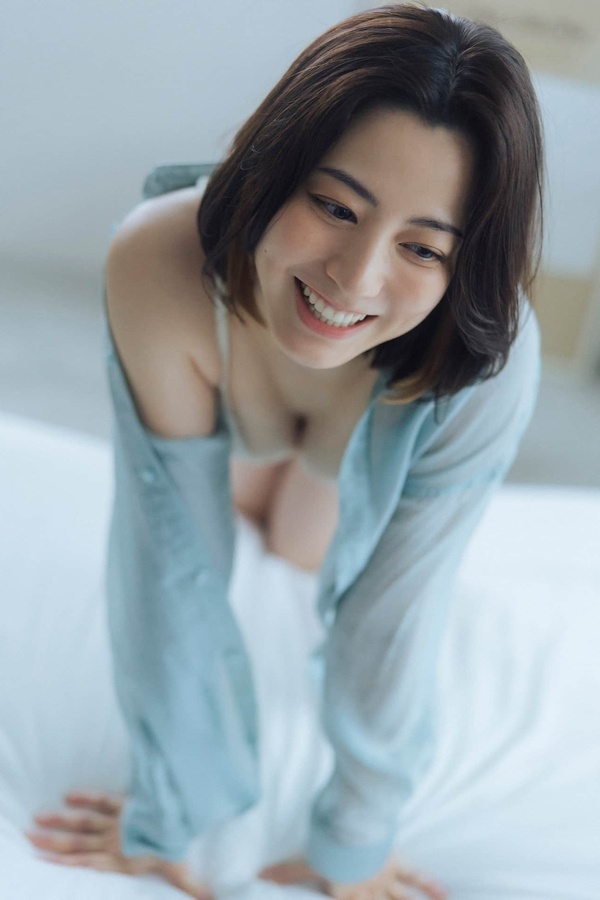 [图片2]-杉本有美写真集【そっと、溶けていく】高清全本[84P]插图-猩猩图库